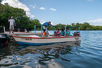 Boat with passengers on the Laguna de la Restinga